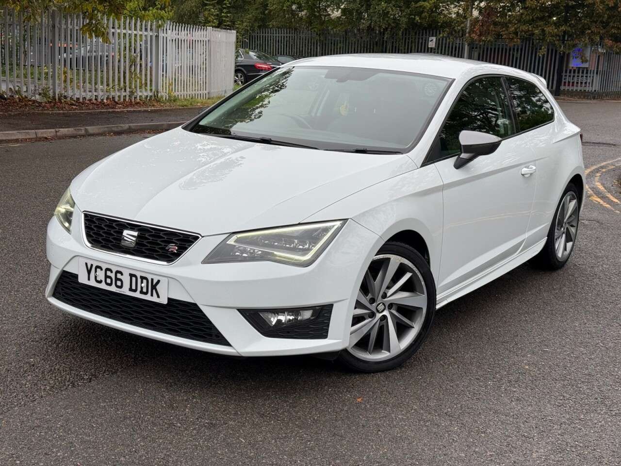 A 2016 SEAT LEON 1.4 EcoTSI FR Titanium Sport Coupe 3dr Petrol Manual Euro 6 (s/s) (150 ps) A 2016 SEAT LEON 1.4 EcoTSI FR Titanium Sport Coupe 3dr Petrol Manual Euro 6 (s/s) (150 ps)