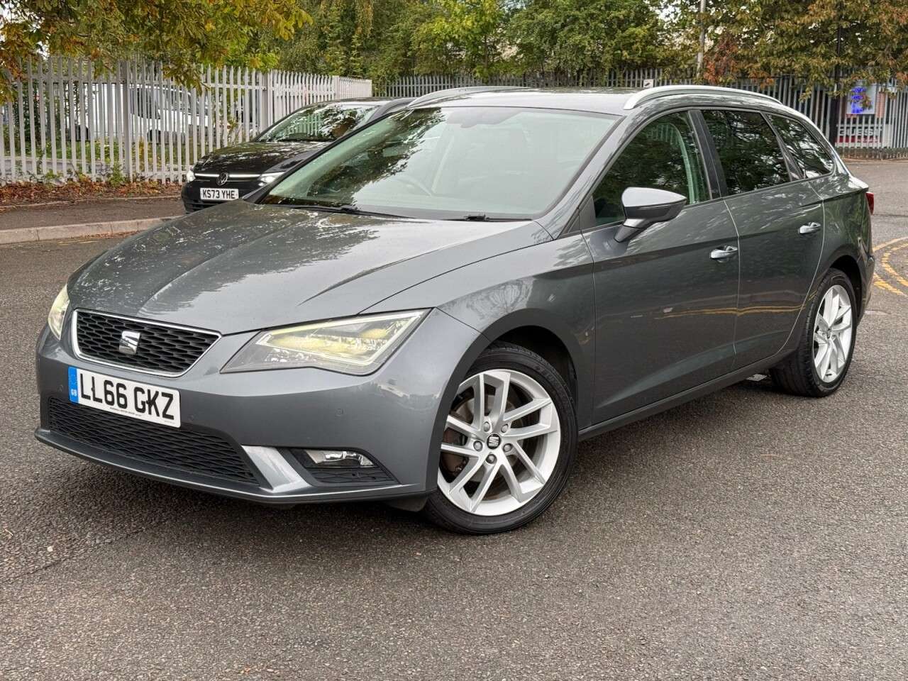 A 2016 SEAT LEON 1.6 TDI SE Dynamic Technology Sport Tourer 5dr Diesel DSG Euro 6 (s/s) (110 A 2016 SEAT LEON 1.6 TDI SE Dynamic Technology Sport Tourer 5dr Diesel DSG Euro 6 (s/s) (110