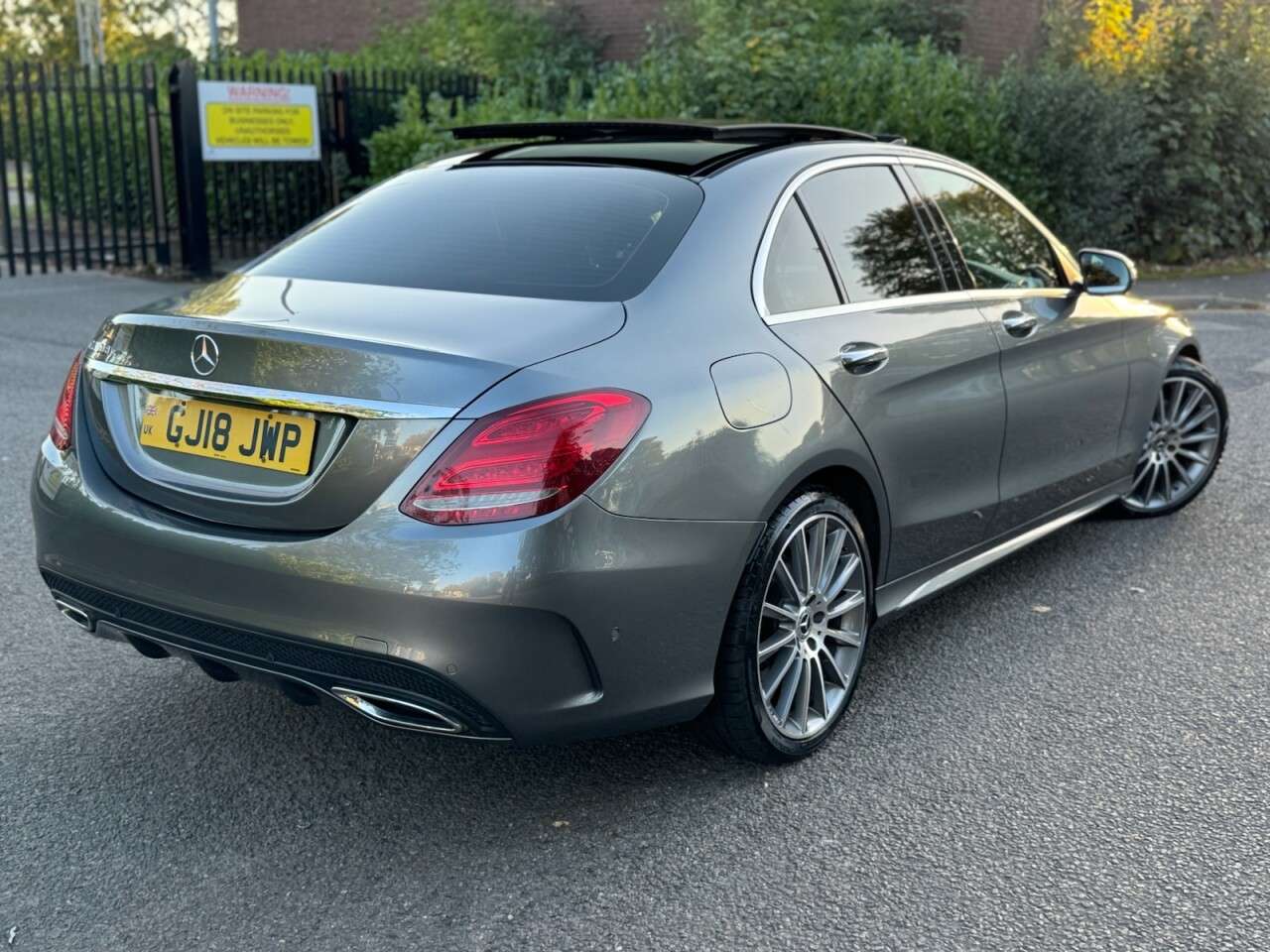 A 2018 MERCEDES-BENZ C CLASS 1.6 C200d AMG Line (Premium) Saloon 4dr Diesel G-Tronic+ Euro 6 (s/s) (136 A 2018 MERCEDES-BENZ C CLASS 1.6 C200d AMG Line (Premium) Saloon 4dr Diesel G-Tronic+ Euro 6 (s/s) (136