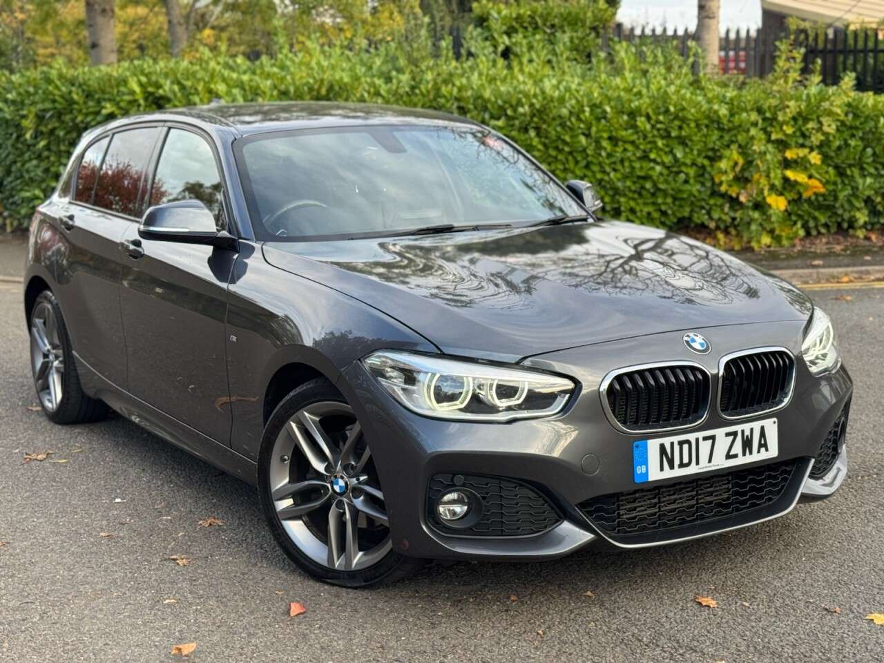 A 2017 BMW 1 SERIES 2.0 120d M Sport Hatchback 5dr Diesel Auto xDrive Euro 6 (s/s) (190 ps) A 2017 BMW 1 SERIES 2.0 120d M Sport Hatchback 5dr Diesel Auto xDrive Euro 6 (s/s) (190 ps)