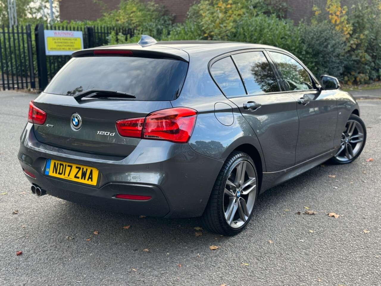 A 2017 BMW 1 SERIES 2.0 120d M Sport Hatchback 5dr Diesel Auto xDrive Euro 6 (s/s) (190 ps) A 2017 BMW 1 SERIES 2.0 120d M Sport Hatchback 5dr Diesel Auto xDrive Euro 6 (s/s) (190 ps)