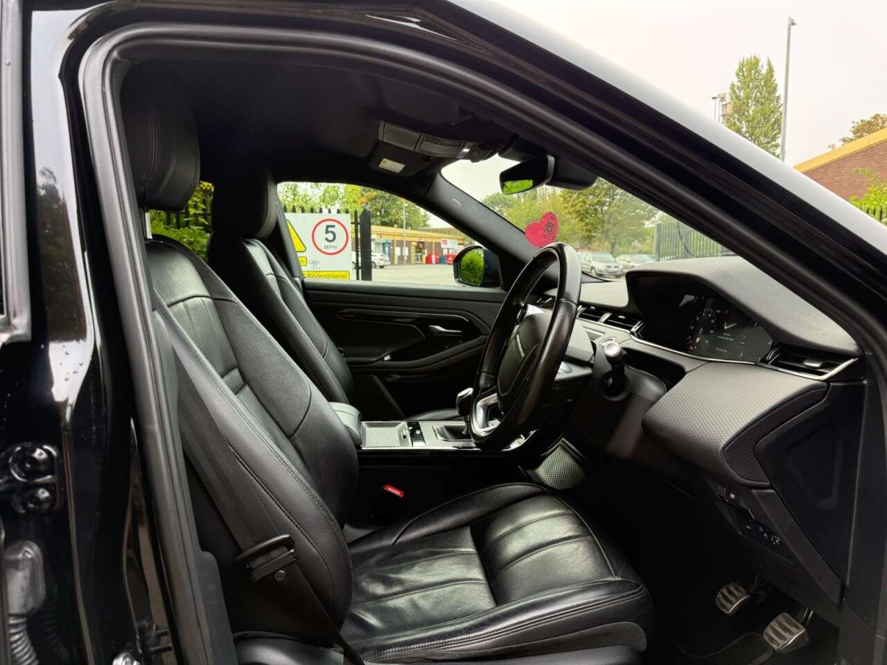 2019 LAND ROVER RANGE ROVER EVOQUE 2019 LAND ROVER RANGE ROVER EVOQUE