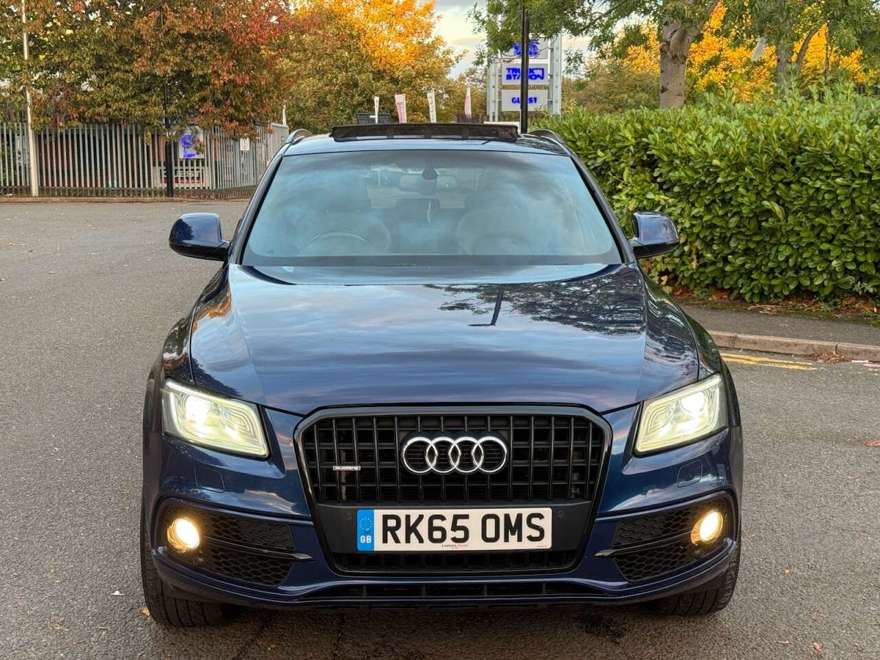 A 2015 AUDI Q5 2.0 TDI S line Plus SUV 5dr Diesel Manual quattro Euro 6 (s/s) (190 ps) A 2015 AUDI Q5 2.0 TDI S line Plus SUV 5dr Diesel Manual quattro Euro 6 (s/s) (190 ps)