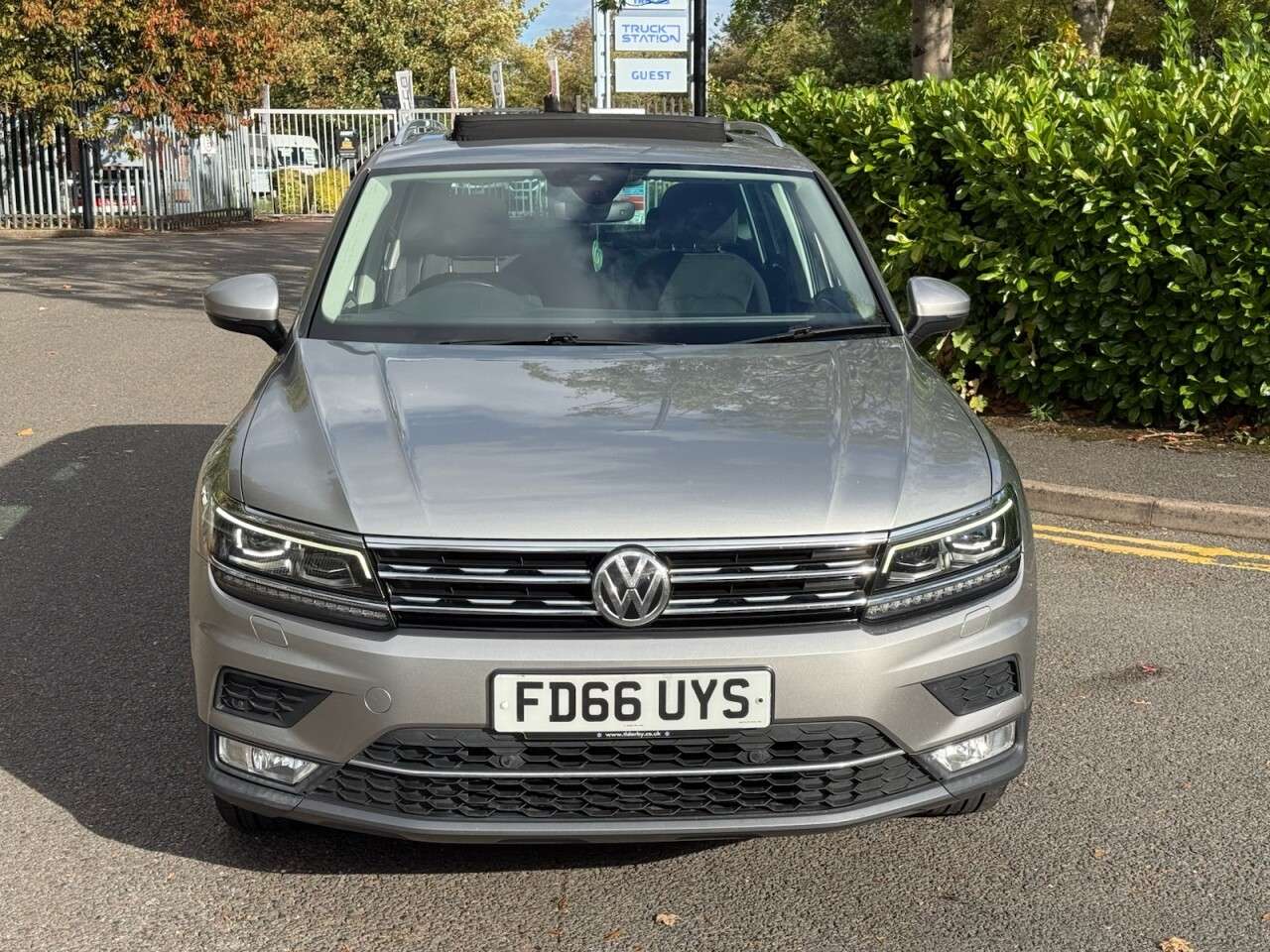A 2016 VOLKSWAGEN TIGUAN 2.0 TDI BlueMotion Tech SEL SUV 5dr Diesel Manual 4Motion Euro 6 (s/s) (150 A 2016 VOLKSWAGEN TIGUAN 2.0 TDI BlueMotion Tech SEL SUV 5dr Diesel Manual 4Motion Euro 6 (s/s) (150