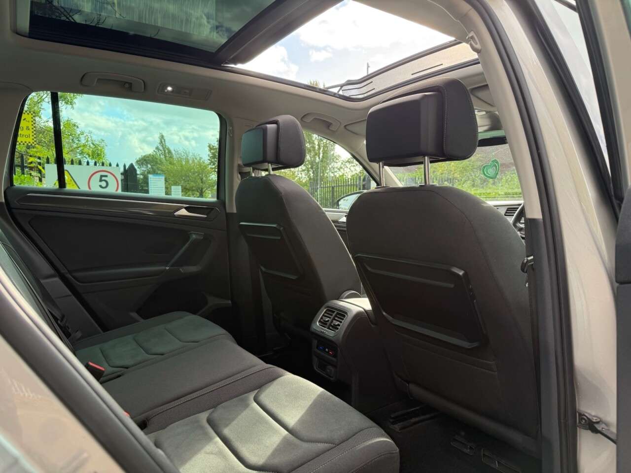 2016 VOLKSWAGEN TIGUAN 2016 VOLKSWAGEN TIGUAN