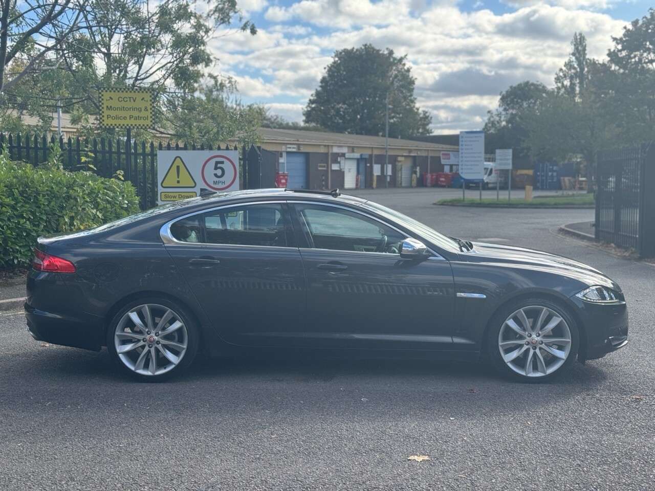 2014 JAGUAR XF 2014 JAGUAR XF