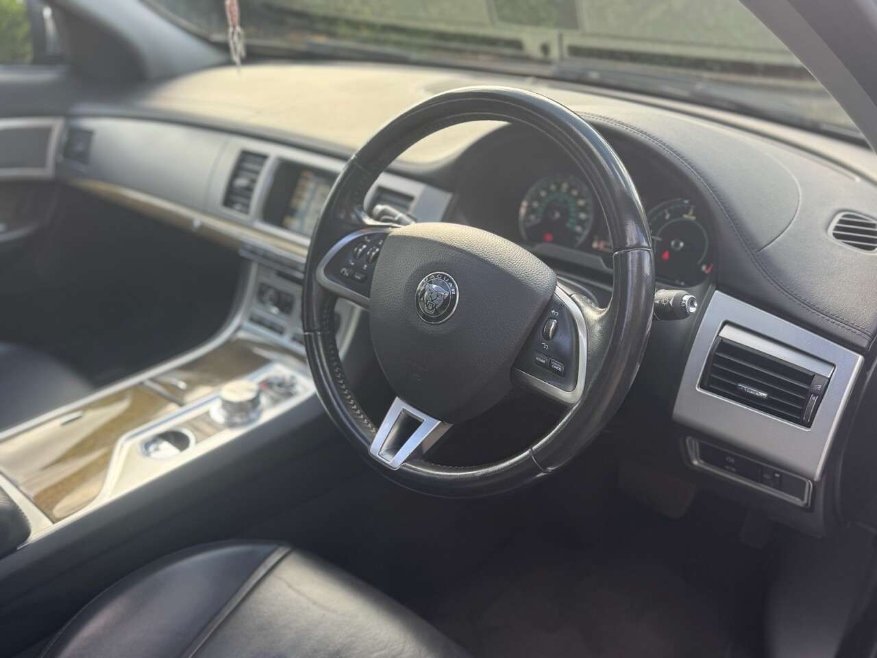 2014 JAGUAR XF 2014 JAGUAR XF