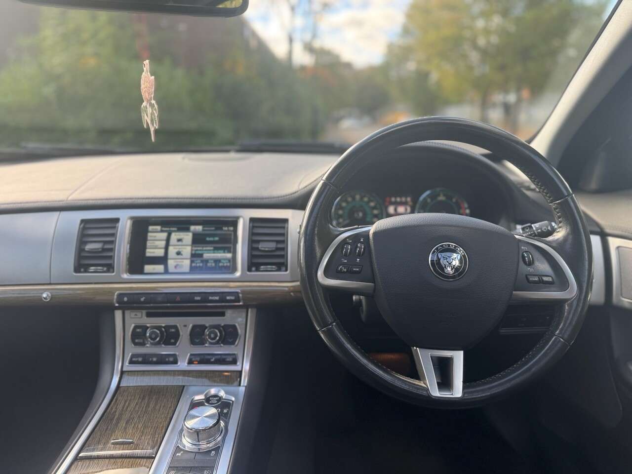 2014 JAGUAR XF 2014 JAGUAR XF