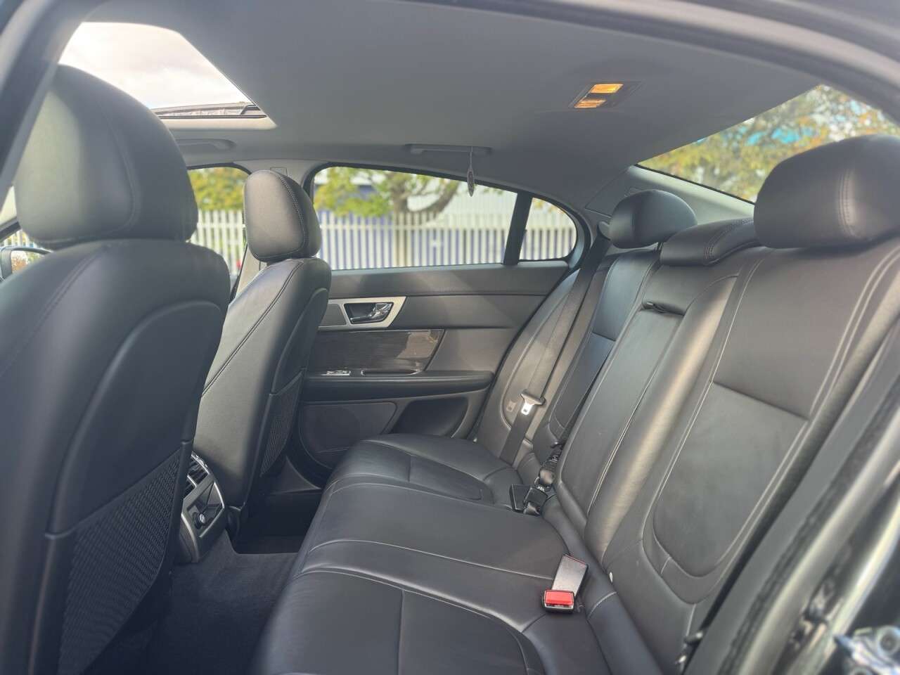 2014 JAGUAR XF 2014 JAGUAR XF