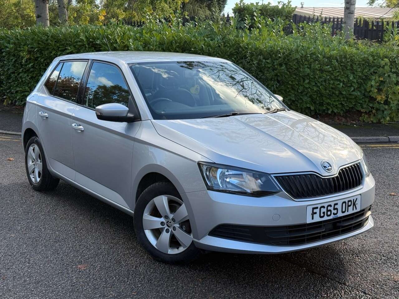 A 2015 SKODA FABIA 1.2 TSI SE Hatchback 5dr Petrol Manual Euro 6 (s/s) (90 ps) A 2015 SKODA FABIA 1.2 TSI SE Hatchback 5dr Petrol Manual Euro 6 (s/s) (90 ps)