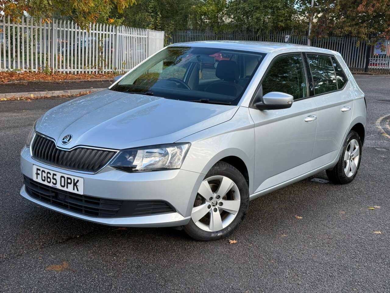 A 2015 SKODA FABIA 1.2 TSI SE Hatchback 5dr Petrol Manual Euro 6 (s/s) (90 ps) A 2015 SKODA FABIA 1.2 TSI SE Hatchback 5dr Petrol Manual Euro 6 (s/s) (90 ps)