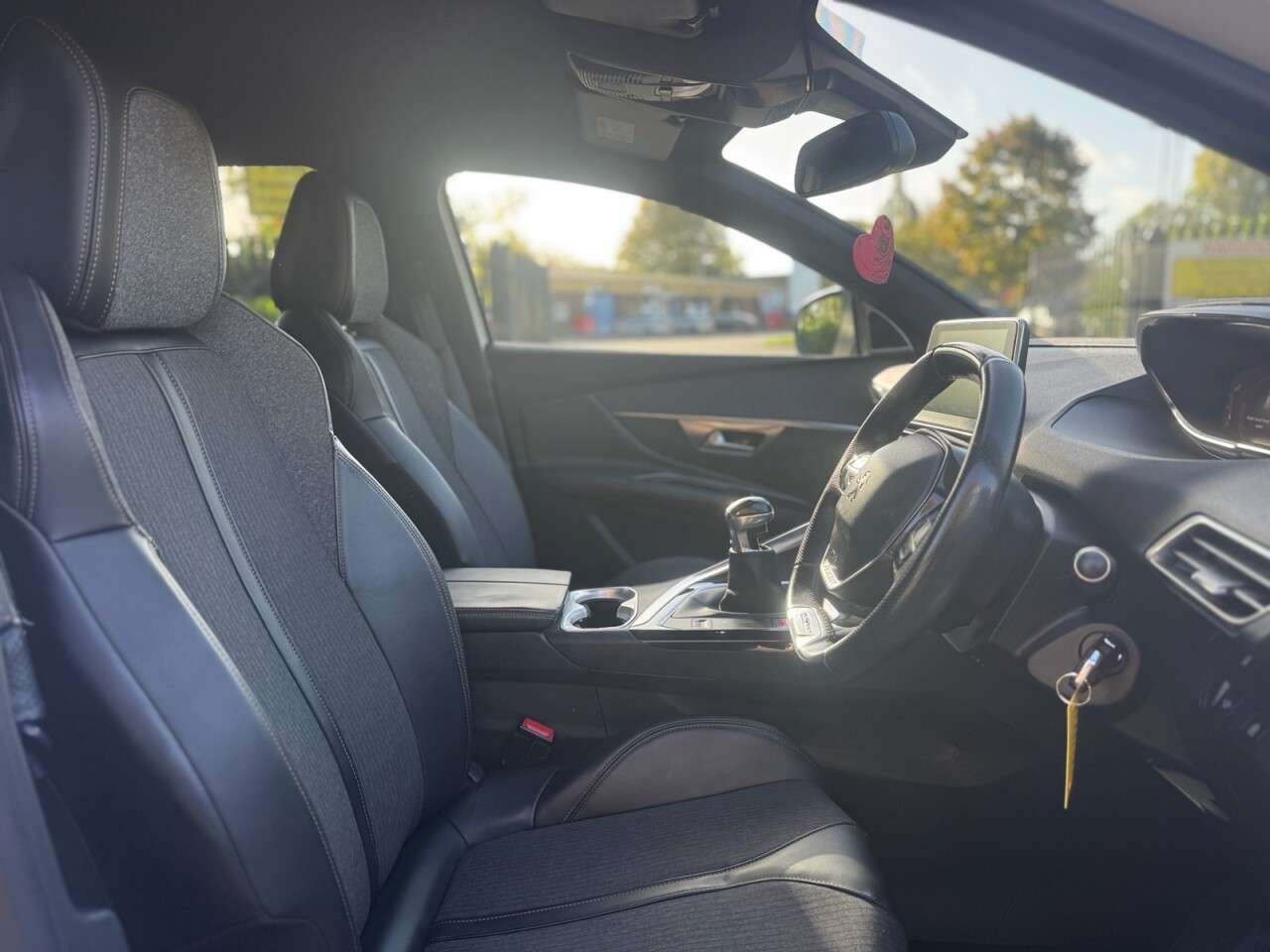 2018 PEUGEOT 3008 2018 PEUGEOT 3008