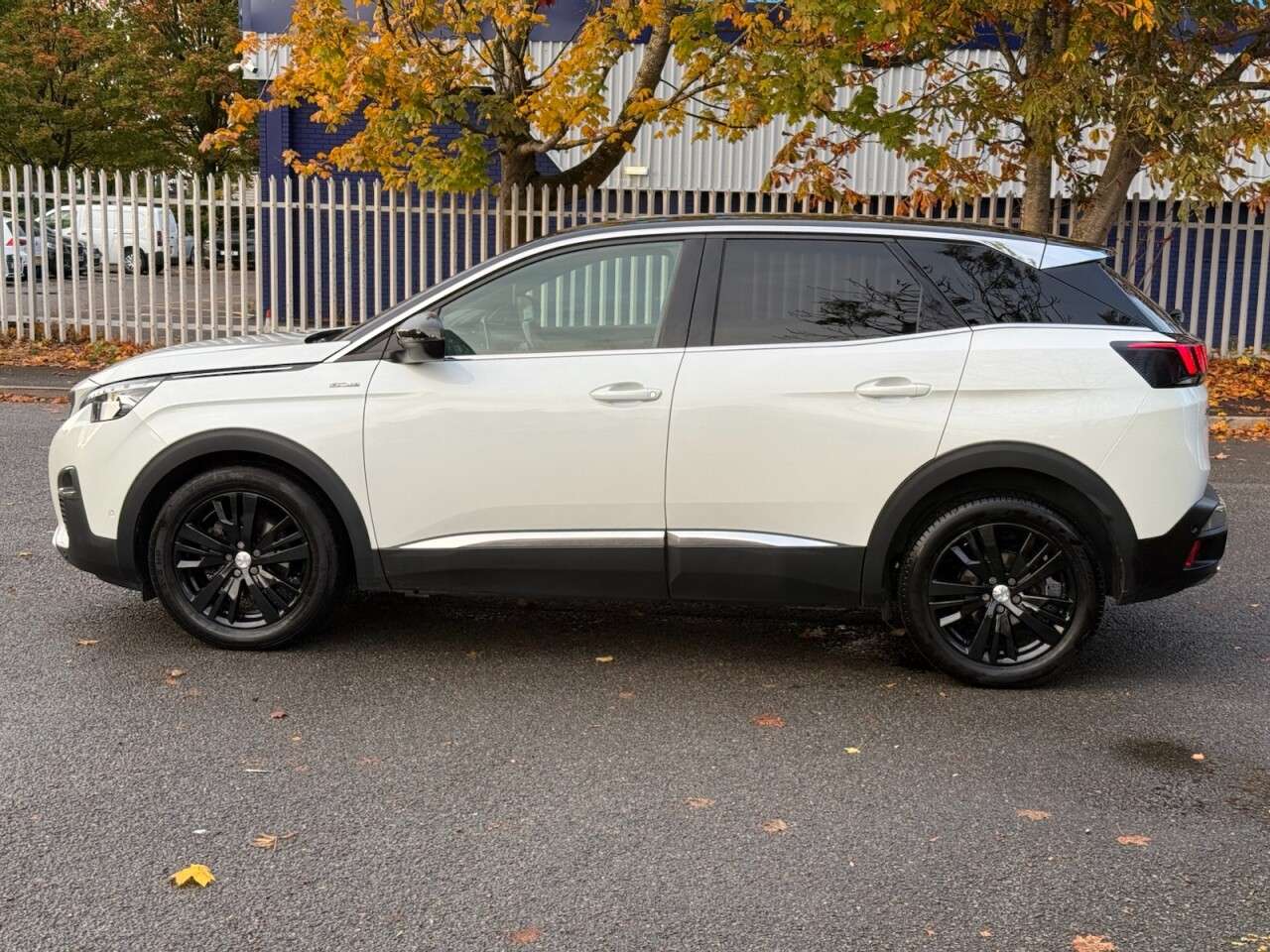 A 2018 PEUGEOT 3008 1.2 PureTech GT Line SUV 5dr Petrol Manual Euro 6 (s/s) (130 ps) A 2018 PEUGEOT 3008 1.2 PureTech GT Line SUV 5dr Petrol Manual Euro 6 (s/s) (130 ps)