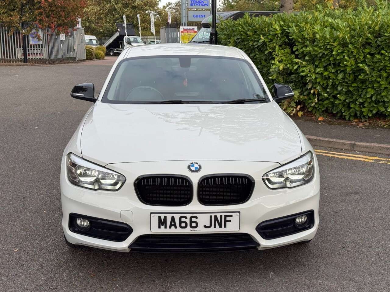 A 2016 BMW 1 SERIES 1.5 118i Sport Hatchback 5dr Petrol Manual Euro 6 (s/s) (136 ps) A 2016 BMW 1 SERIES 1.5 118i Sport Hatchback 5dr Petrol Manual Euro 6 (s/s) (136 ps)