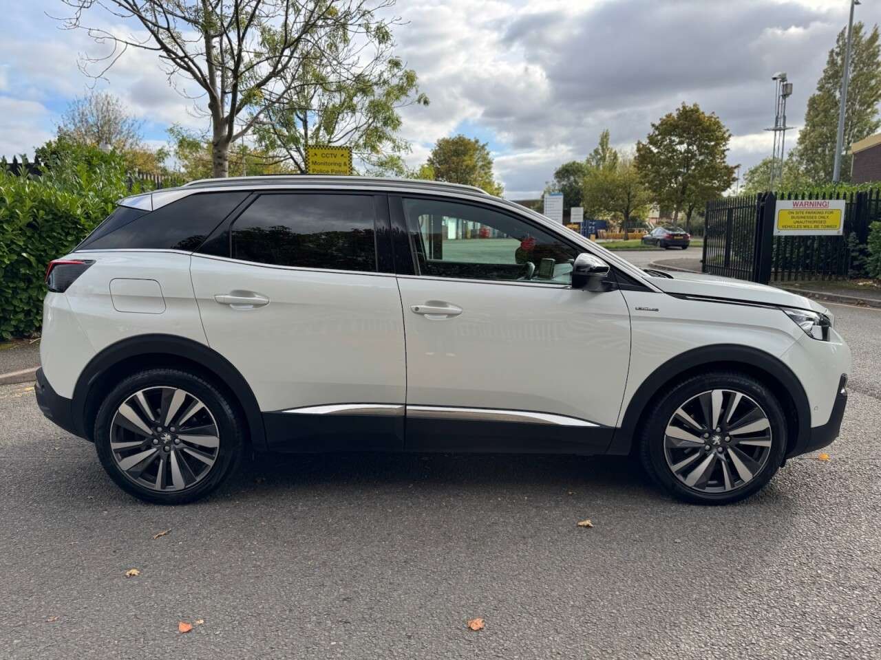 A 2019 PEUGEOT 3008 1.2 PureTech GT Line SUV 5dr Petrol Manual Euro 6 (s/s) (130 ps) A 2019 PEUGEOT 3008 1.2 PureTech GT Line SUV 5dr Petrol Manual Euro 6 (s/s) (130 ps)