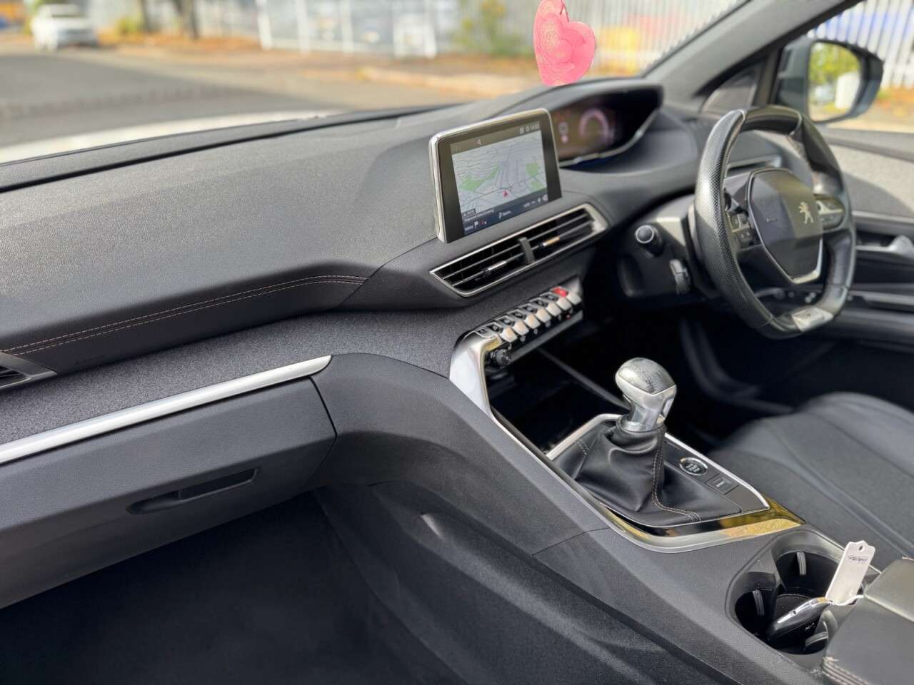 2019 PEUGEOT 3008 2019 PEUGEOT 3008