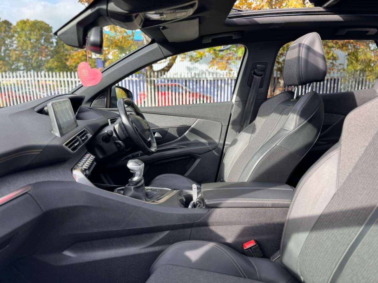 2019 PEUGEOT 3008 2019 PEUGEOT 3008