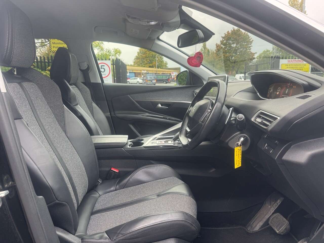 2018 PEUGEOT 3008 2018 PEUGEOT 3008