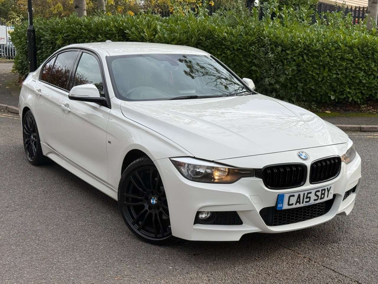 A 2015 BMW 3 SERIES 2.0 320d BluePerformance M Sport Saloon 4dr Diesel Manual Euro 6 (s/s) (184 A 2015 BMW 3 SERIES 2.0 320d BluePerformance M Sport Saloon 4dr Diesel Manual Euro 6 (s/s) (184