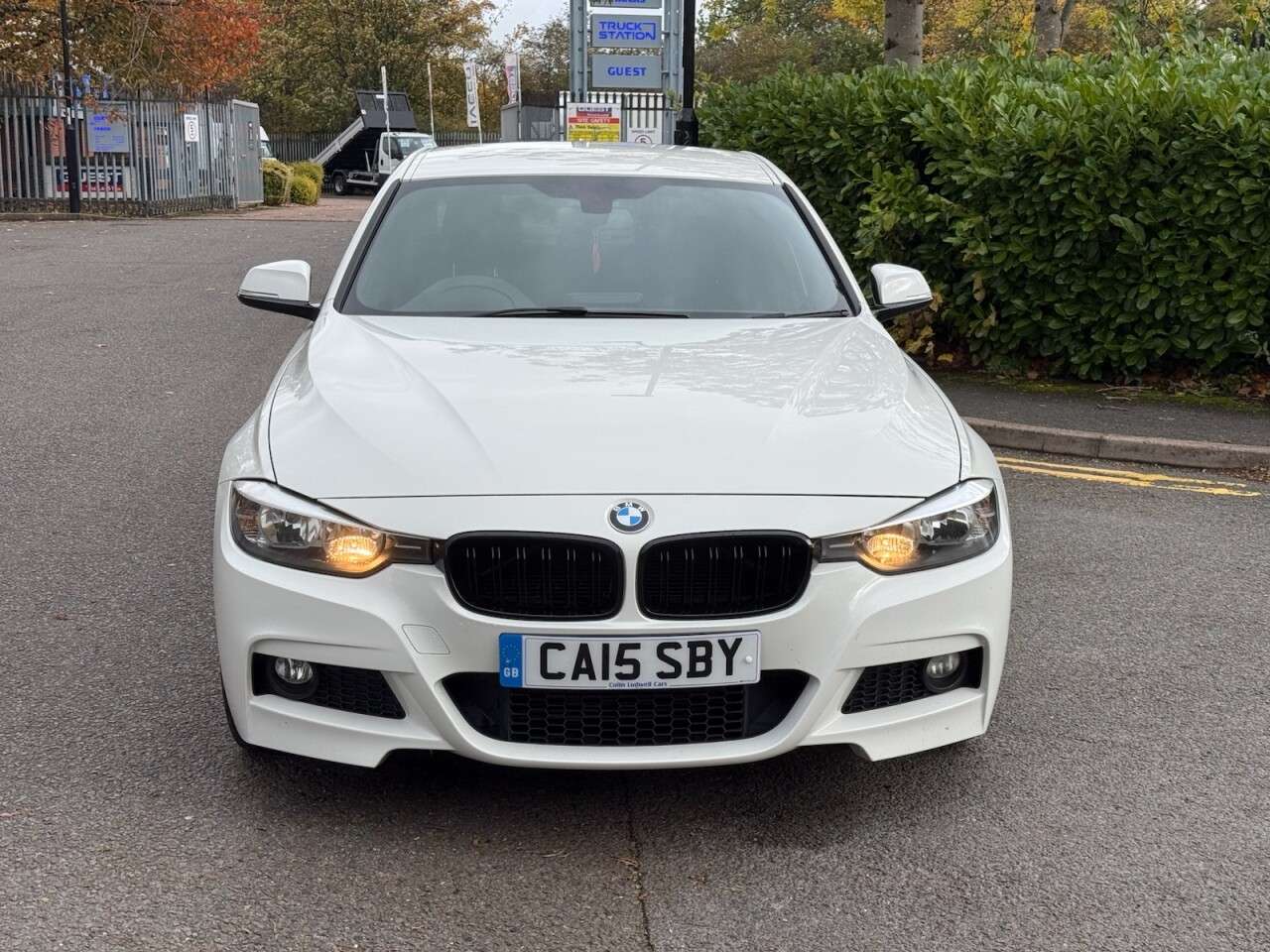 A 2015 BMW 3 SERIES 2.0 320d BluePerformance M Sport Saloon 4dr Diesel Manual Euro 6 (s/s) (184 A 2015 BMW 3 SERIES 2.0 320d BluePerformance M Sport Saloon 4dr Diesel Manual Euro 6 (s/s) (184