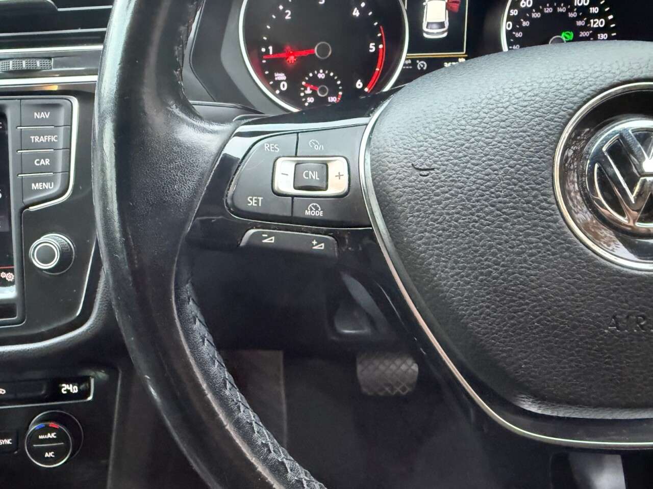 2016 VOLKSWAGEN TIGUAN 2016 VOLKSWAGEN TIGUAN