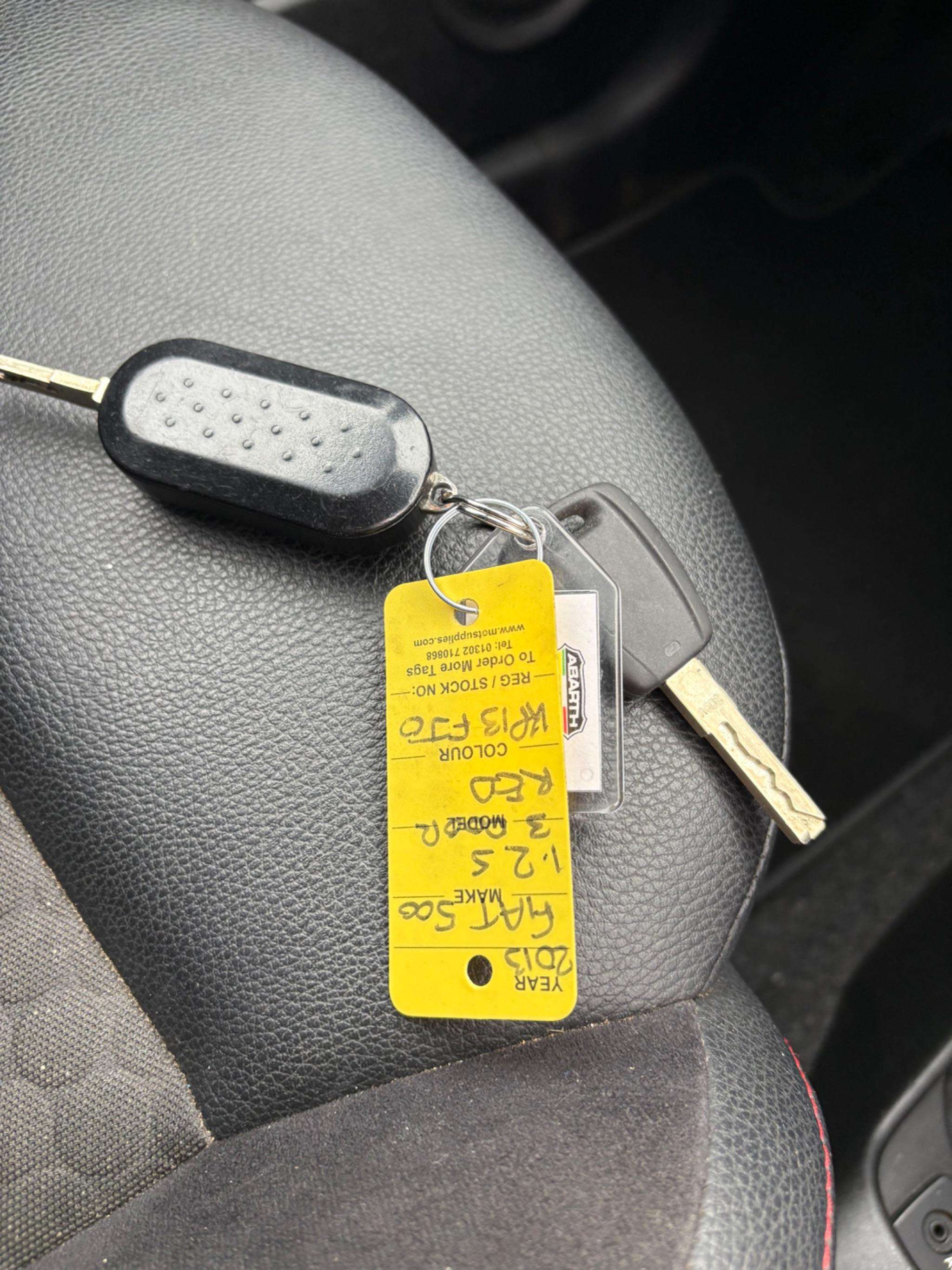 2013 FIAT 500 2013 FIAT 500