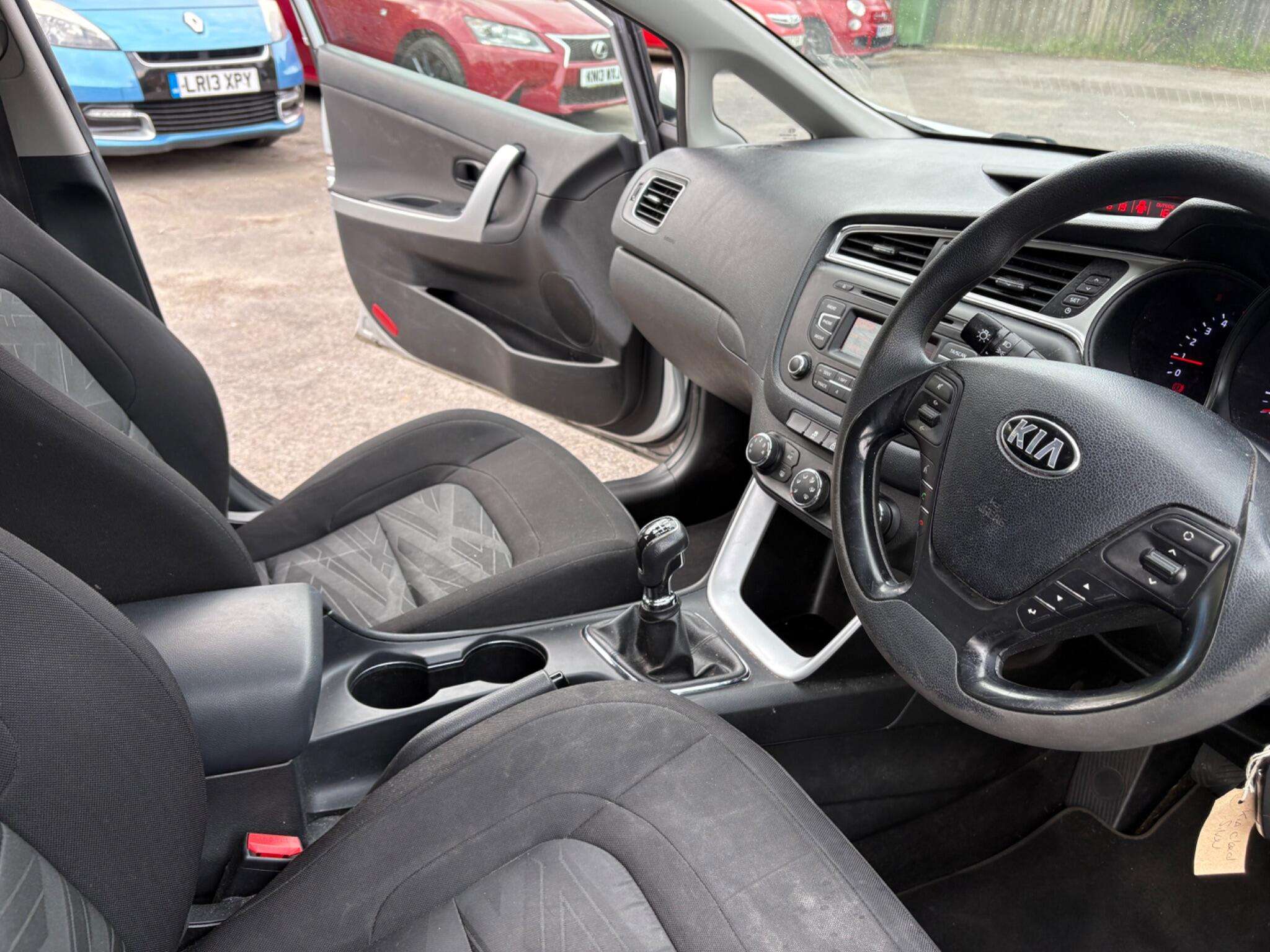2016 KIA CEED 2016 KIA CEED