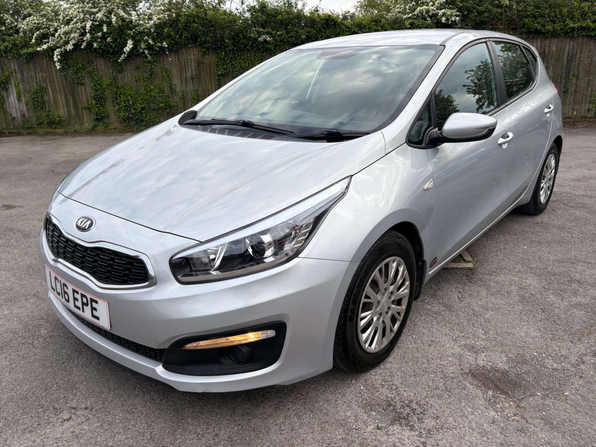 A 2016 KIA CEED 1.4 CRDi 1 Euro 6 5dr A 2016 KIA CEED 1.4 CRDi 1 Euro 6 5dr