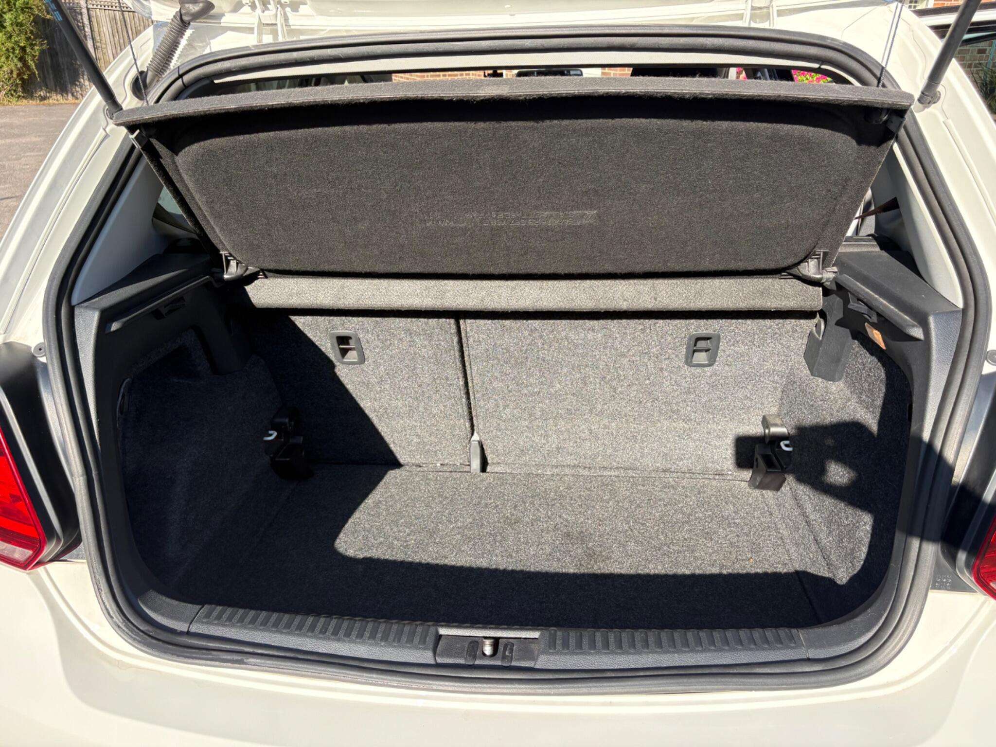 2011 VOLKSWAGEN POLO 2011 VOLKSWAGEN POLO