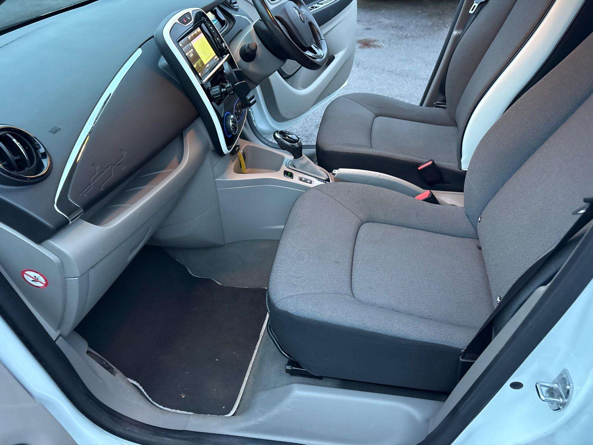 2016 RENAULT ZOE 2016 RENAULT ZOE