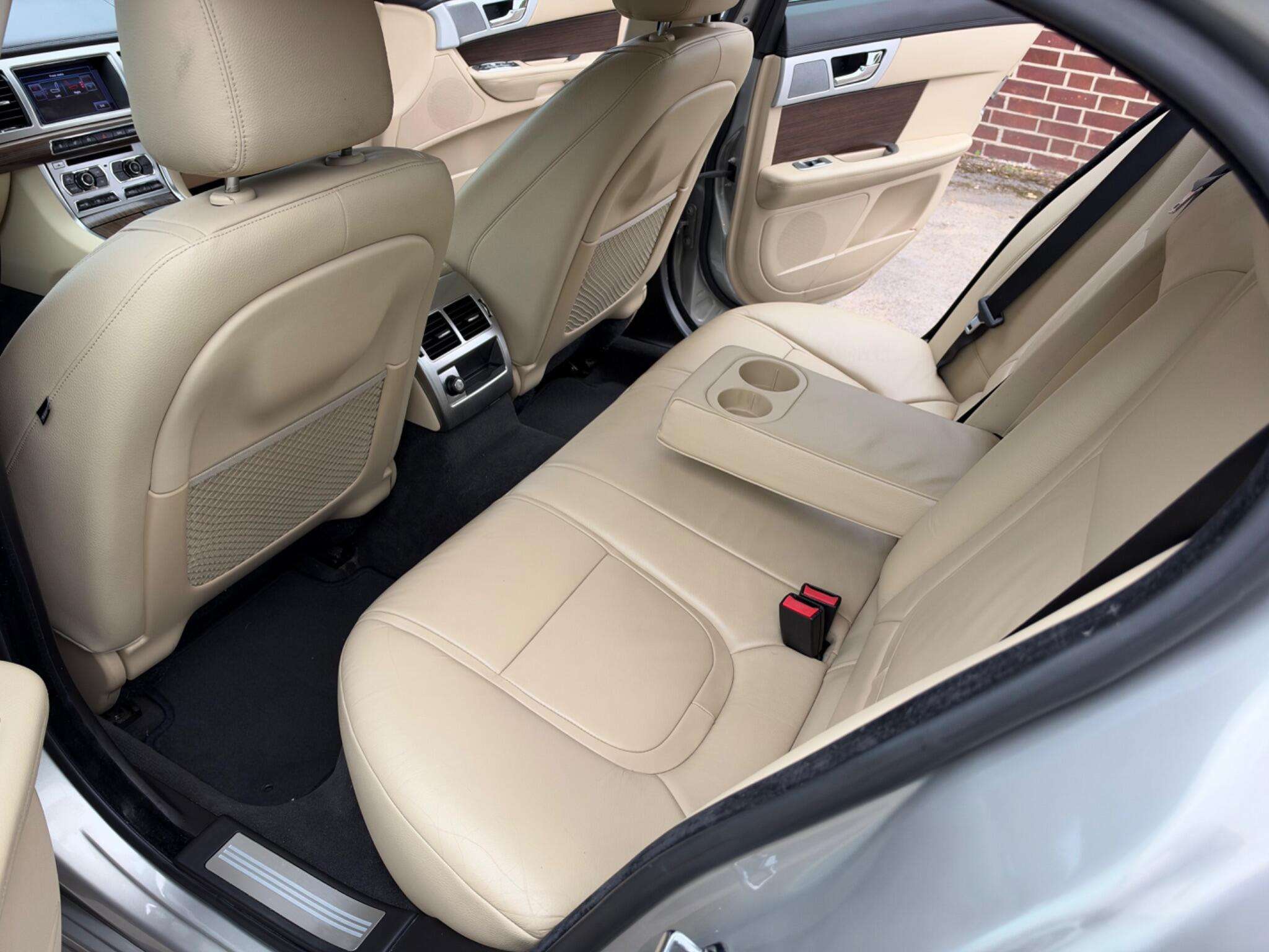 2013 JAGUAR XF 2013 JAGUAR XF