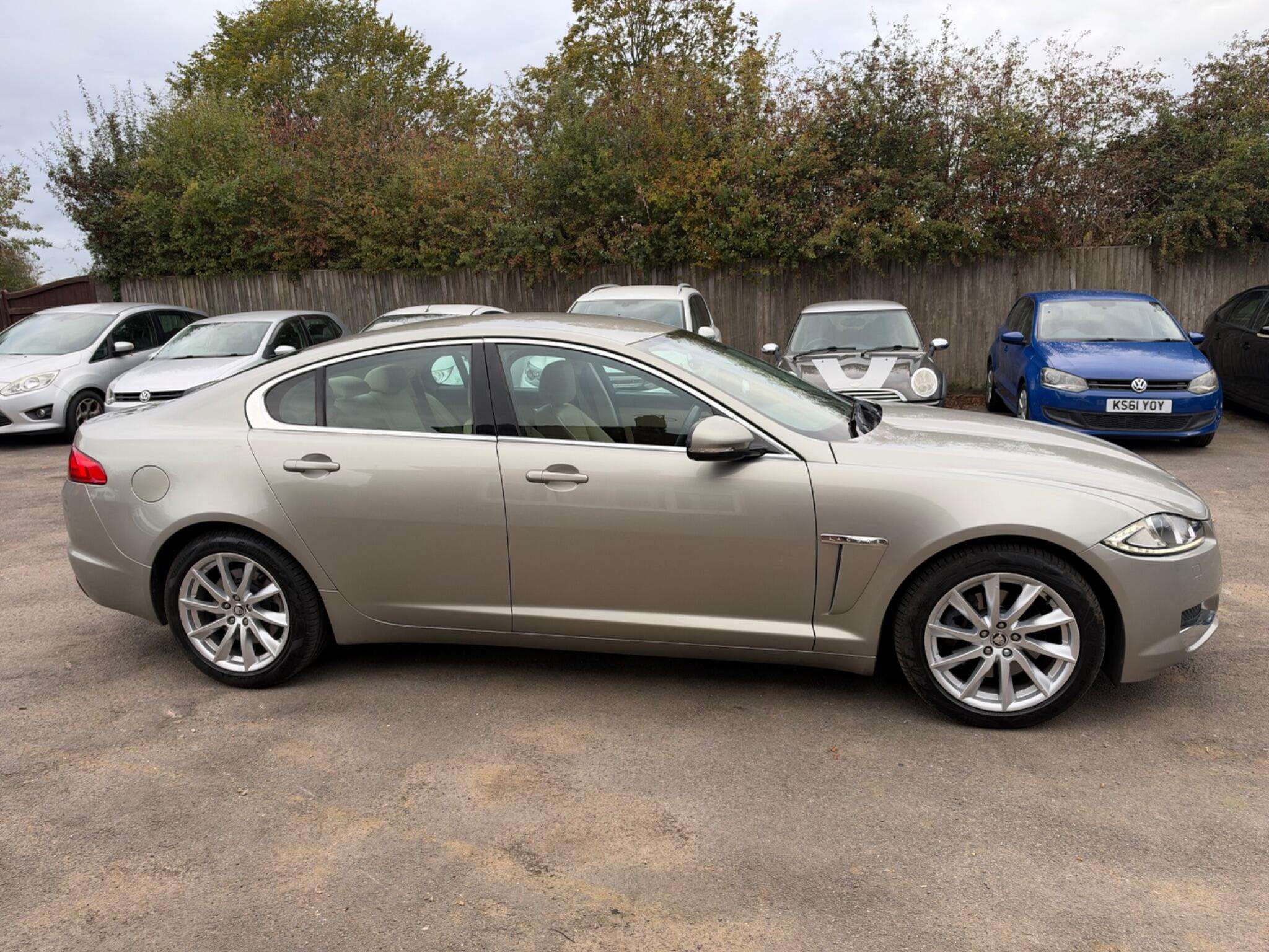 2013 JAGUAR XF 2013 JAGUAR XF