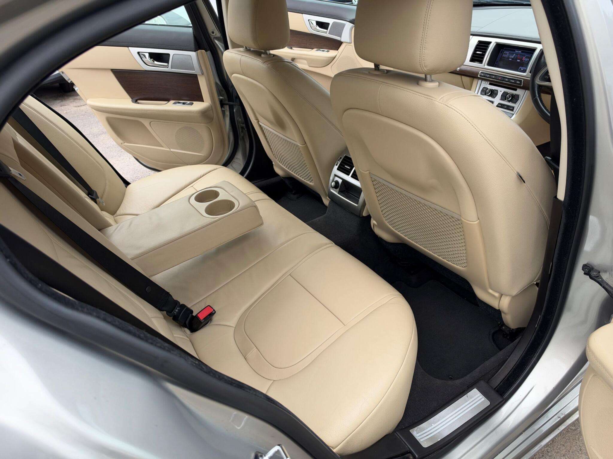 2013 JAGUAR XF 2013 JAGUAR XF