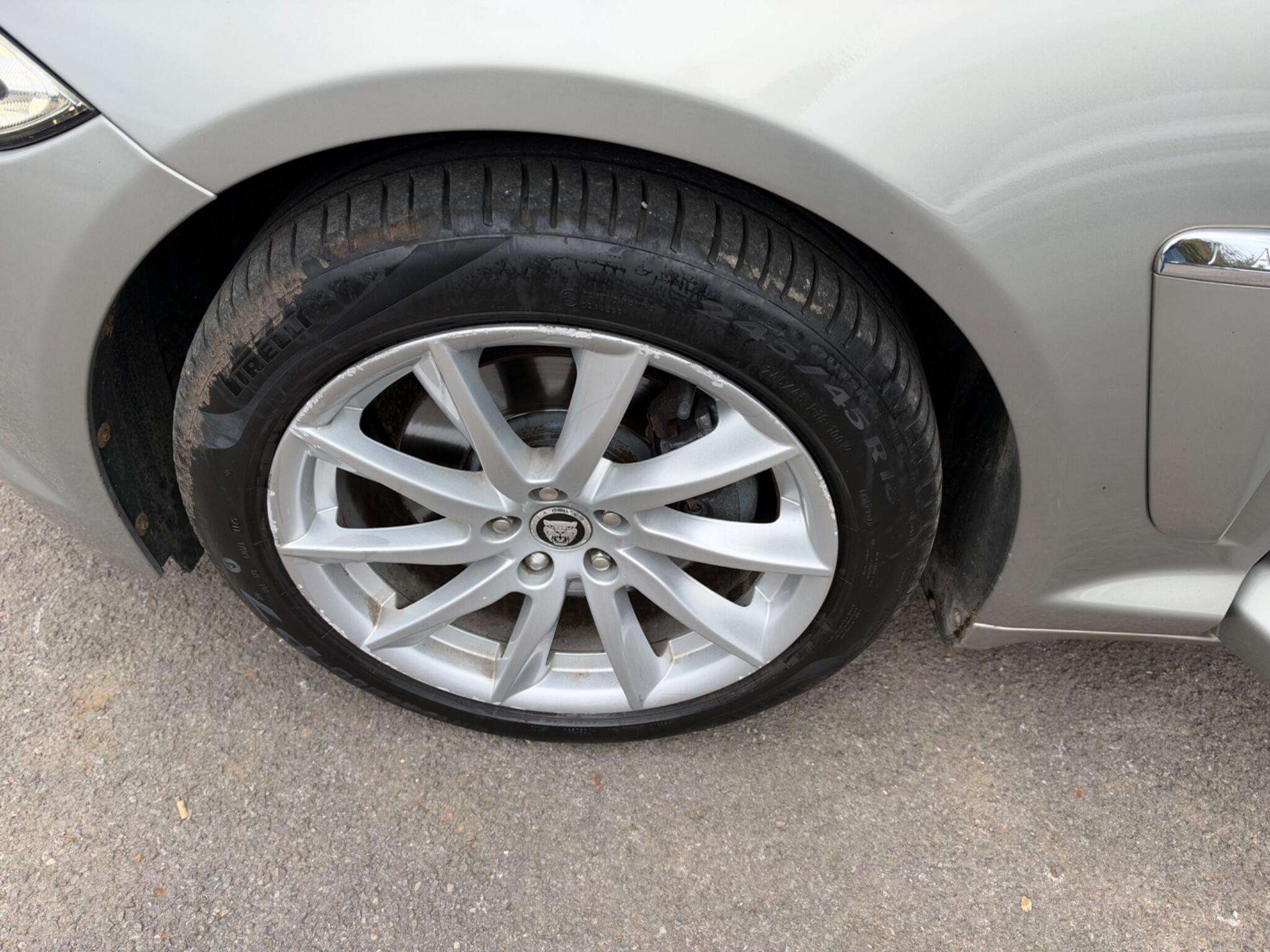 2013 JAGUAR XF 2013 JAGUAR XF