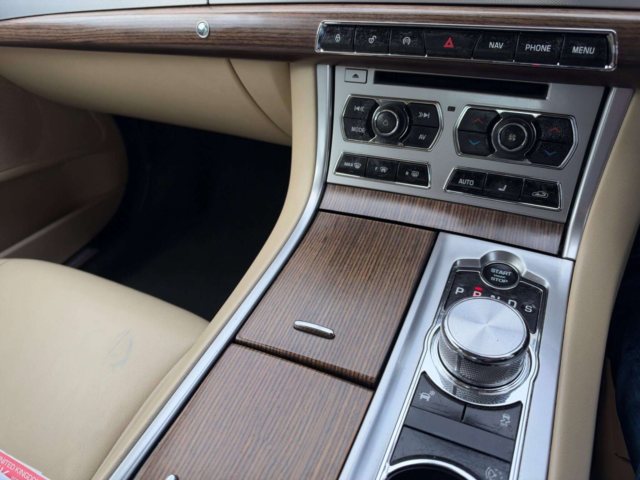 2013 JAGUAR XF 2013 JAGUAR XF