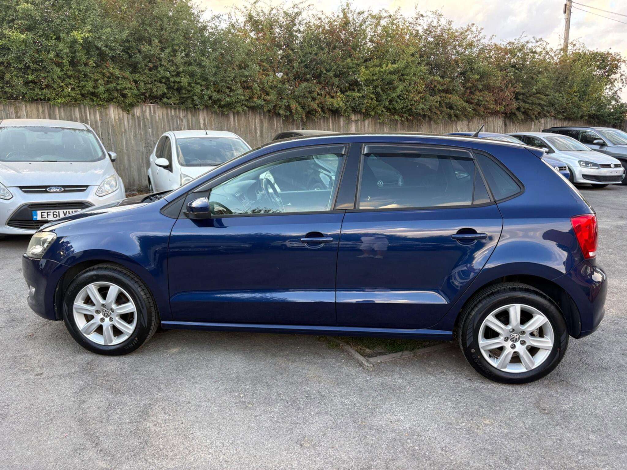 A 2011 VOLKSWAGEN POLO 1.2 Tsi 5 door petrol DSG AUTOMATIC A 2011 VOLKSWAGEN POLO 1.2 Tsi 5 door petrol DSG AUTOMATIC