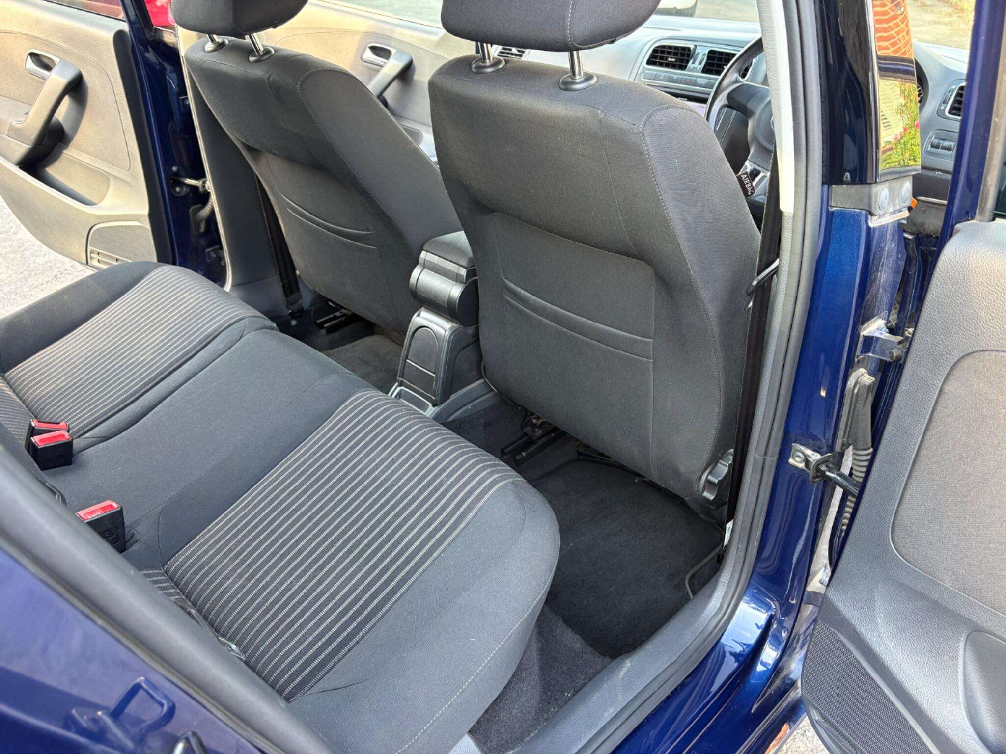 2011 VOLKSWAGEN POLO 2011 VOLKSWAGEN POLO