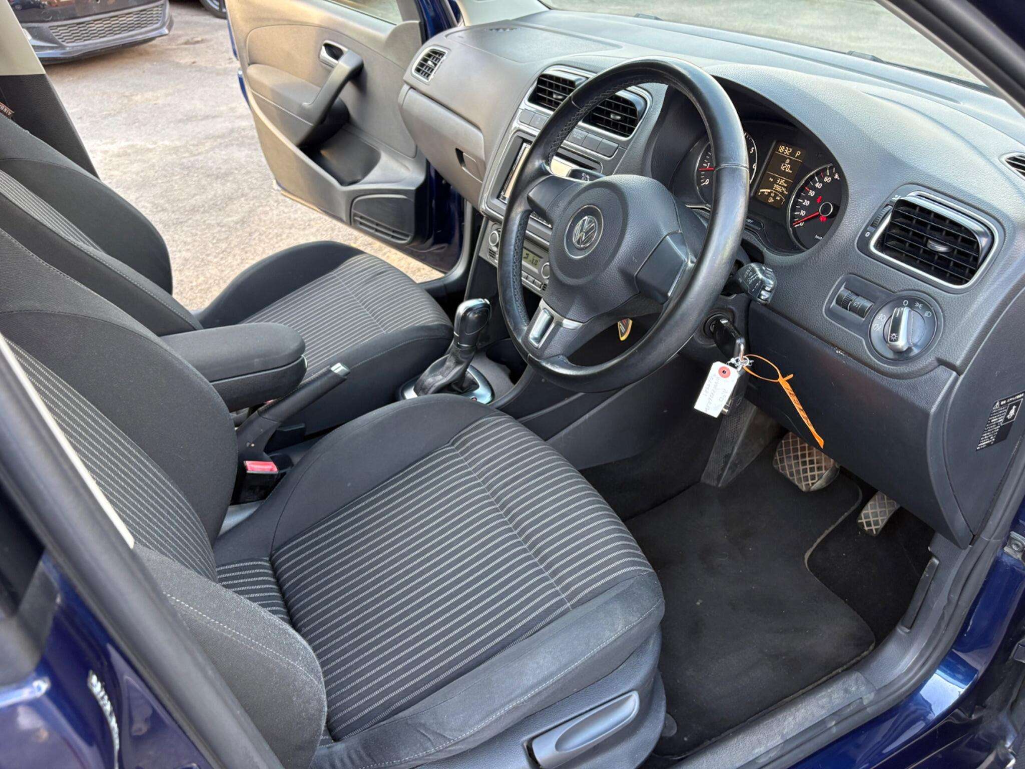 2011 VOLKSWAGEN POLO 2011 VOLKSWAGEN POLO