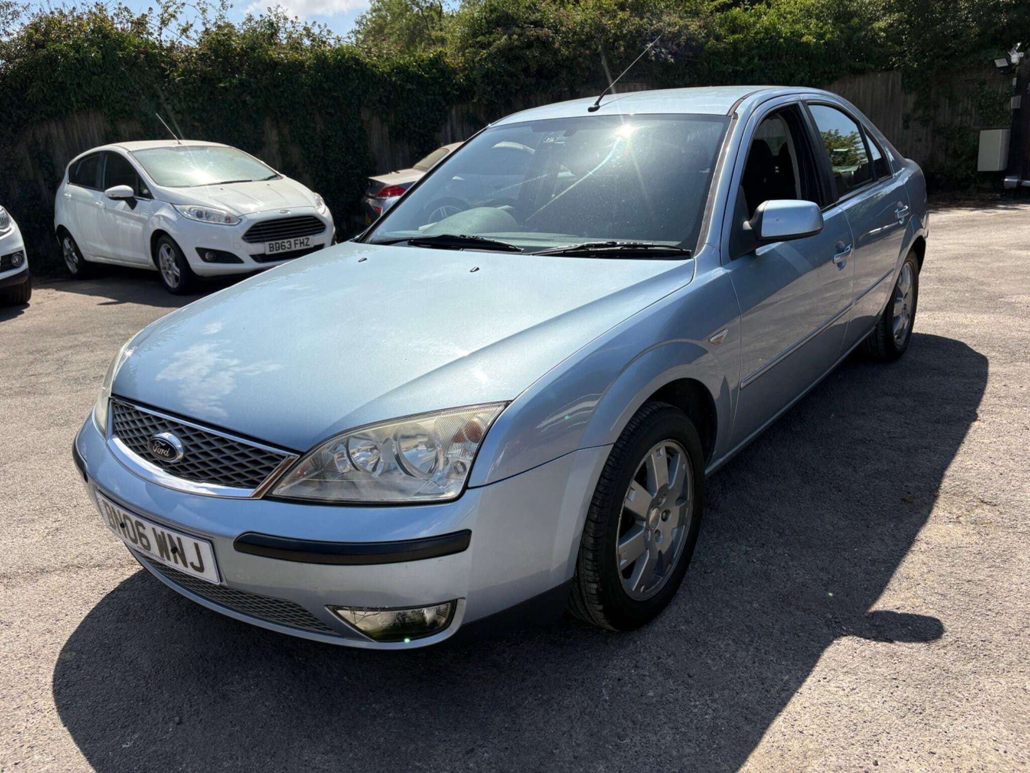 A 2006 FORD MONDEO 2.0 Zetec 5dr A 2006 FORD MONDEO 2.0 Zetec 5dr
