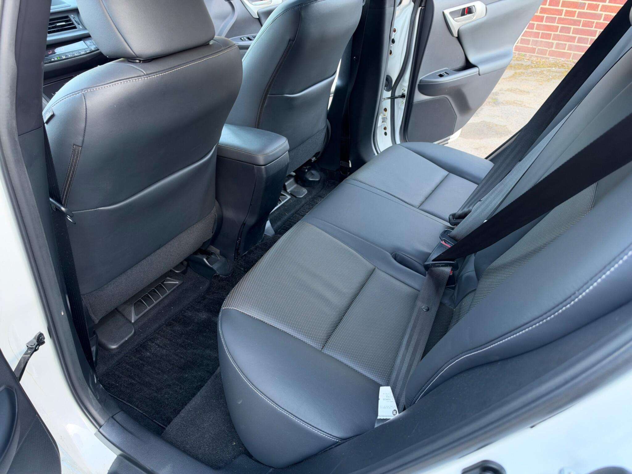 2011 LEXUS CT 2011 LEXUS CT