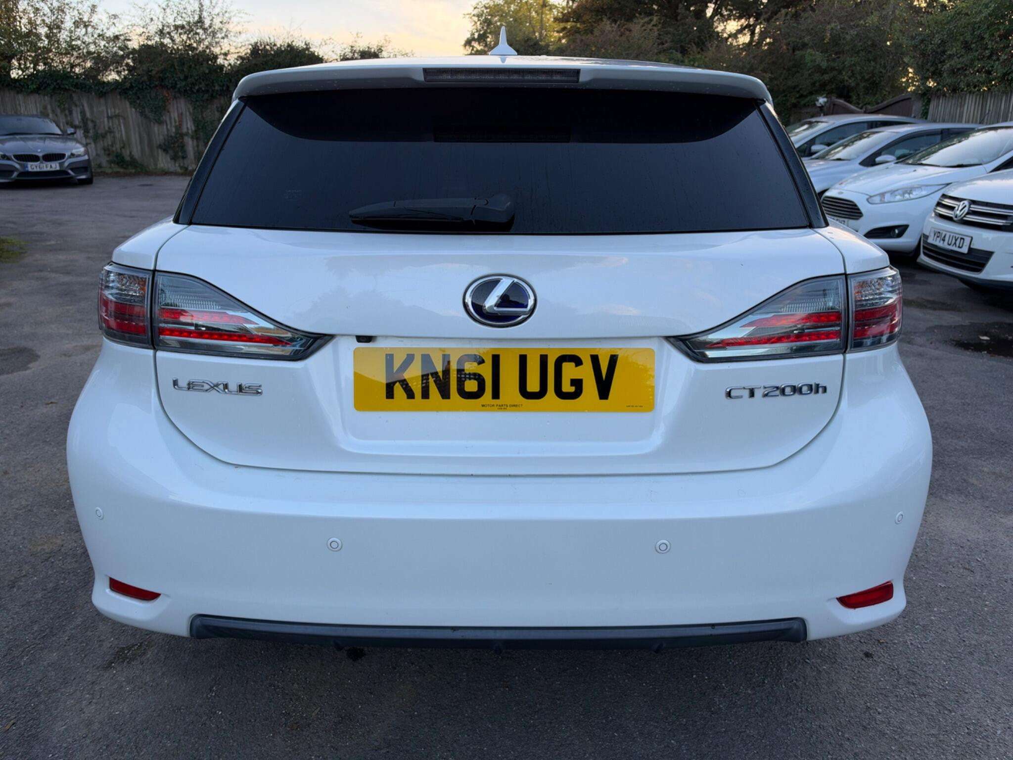 2011 LEXUS CT 2011 LEXUS CT