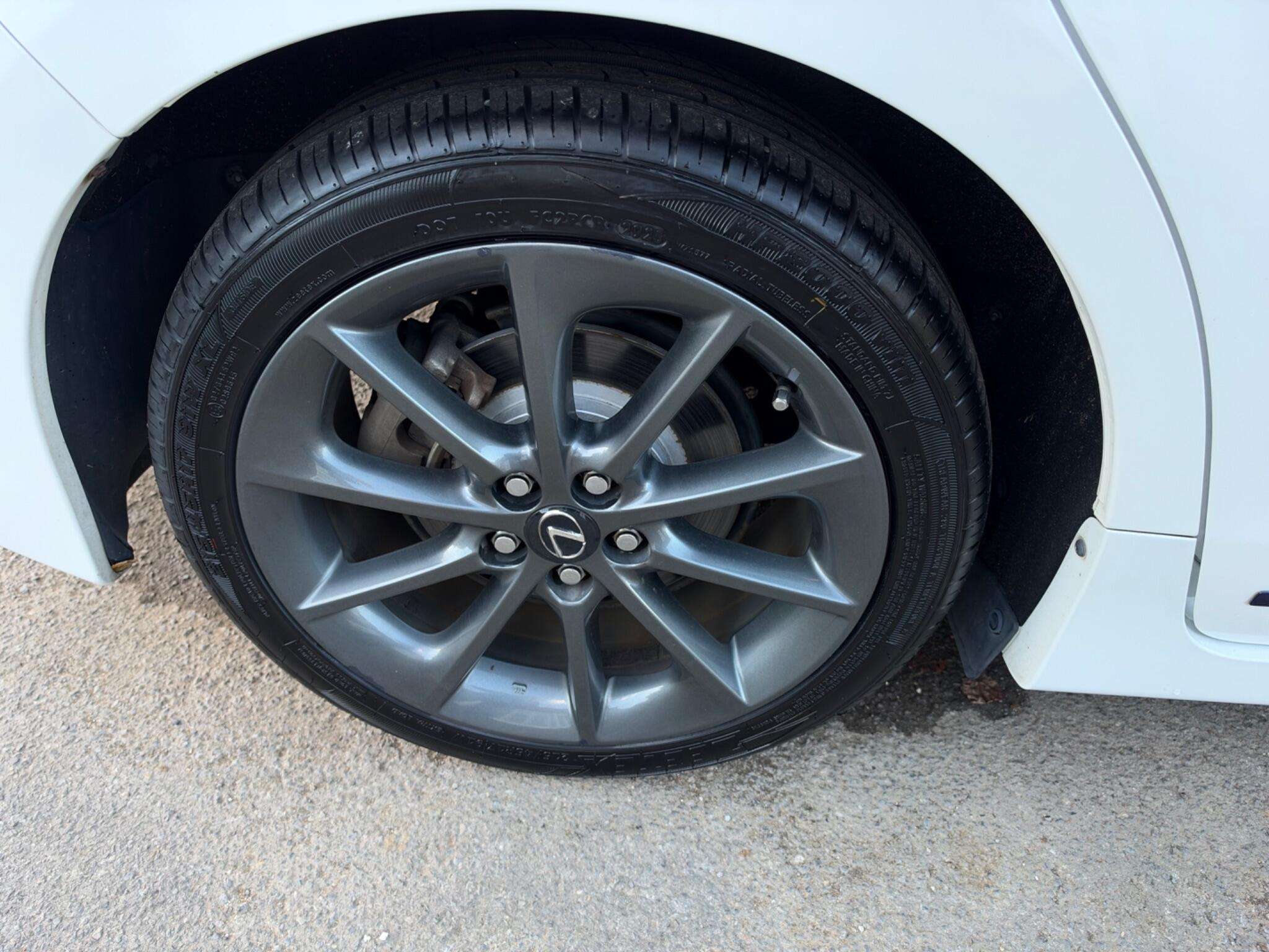 2011 LEXUS CT 2011 LEXUS CT