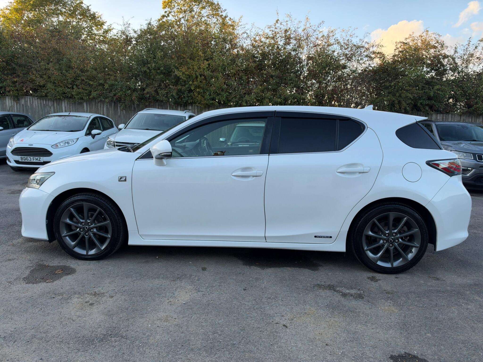 2011 LEXUS CT 2011 LEXUS CT