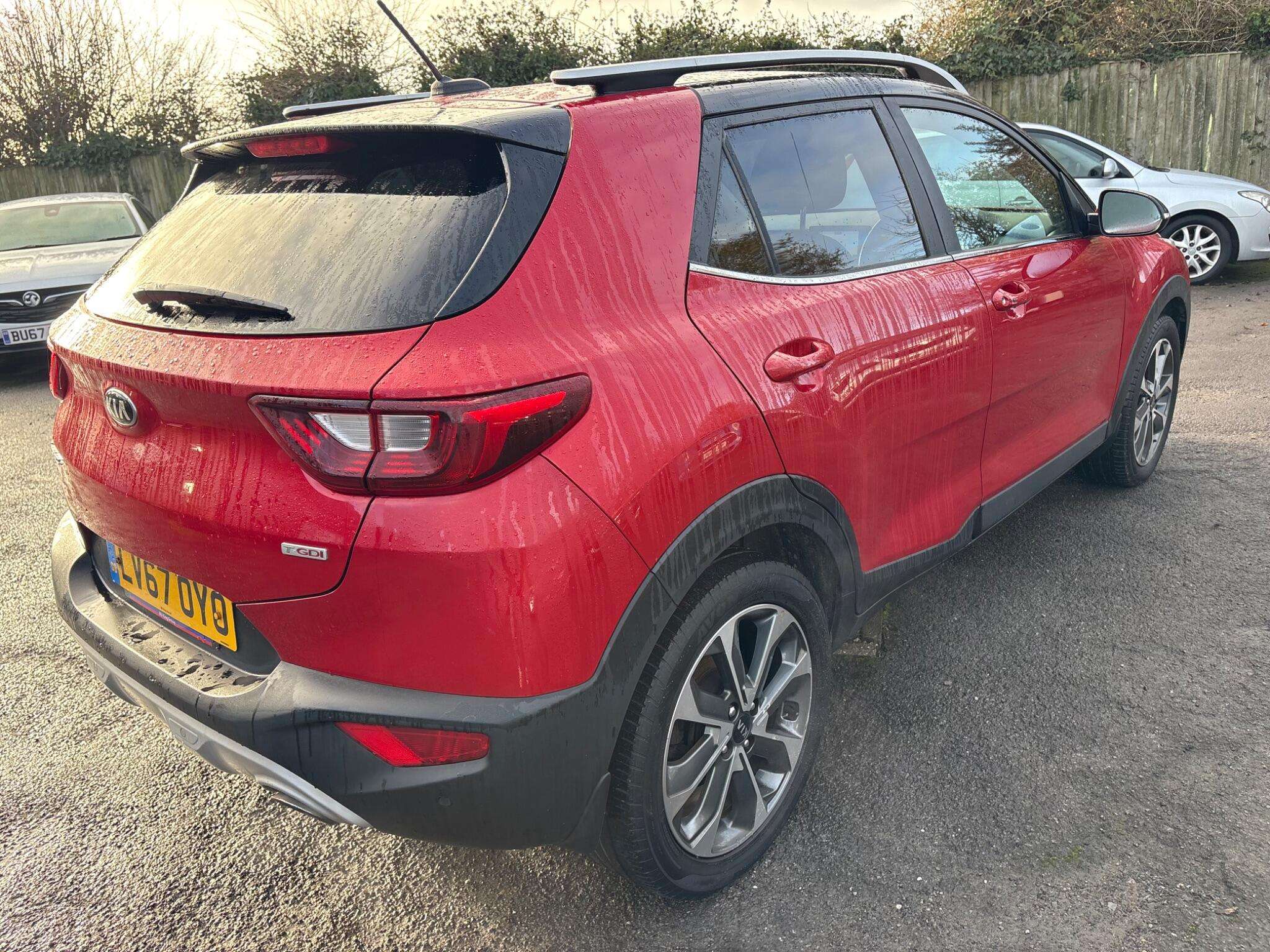 2017 KIA STONIC 2017 KIA STONIC