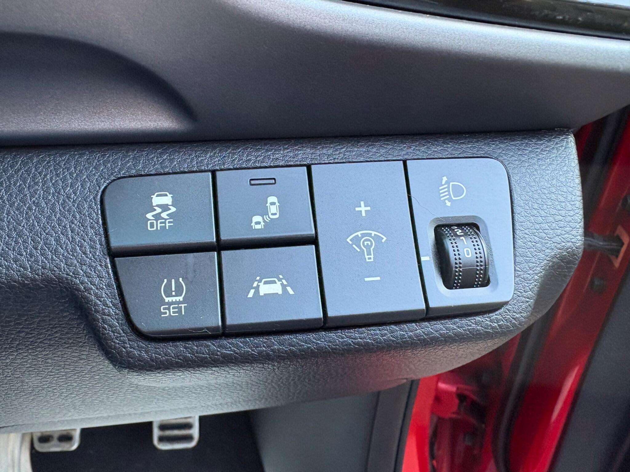 2017 KIA STONIC 2017 KIA STONIC