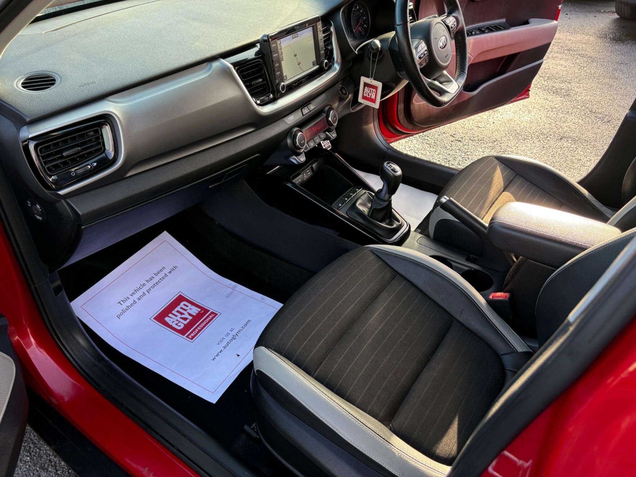 2017 KIA STONIC 2017 KIA STONIC