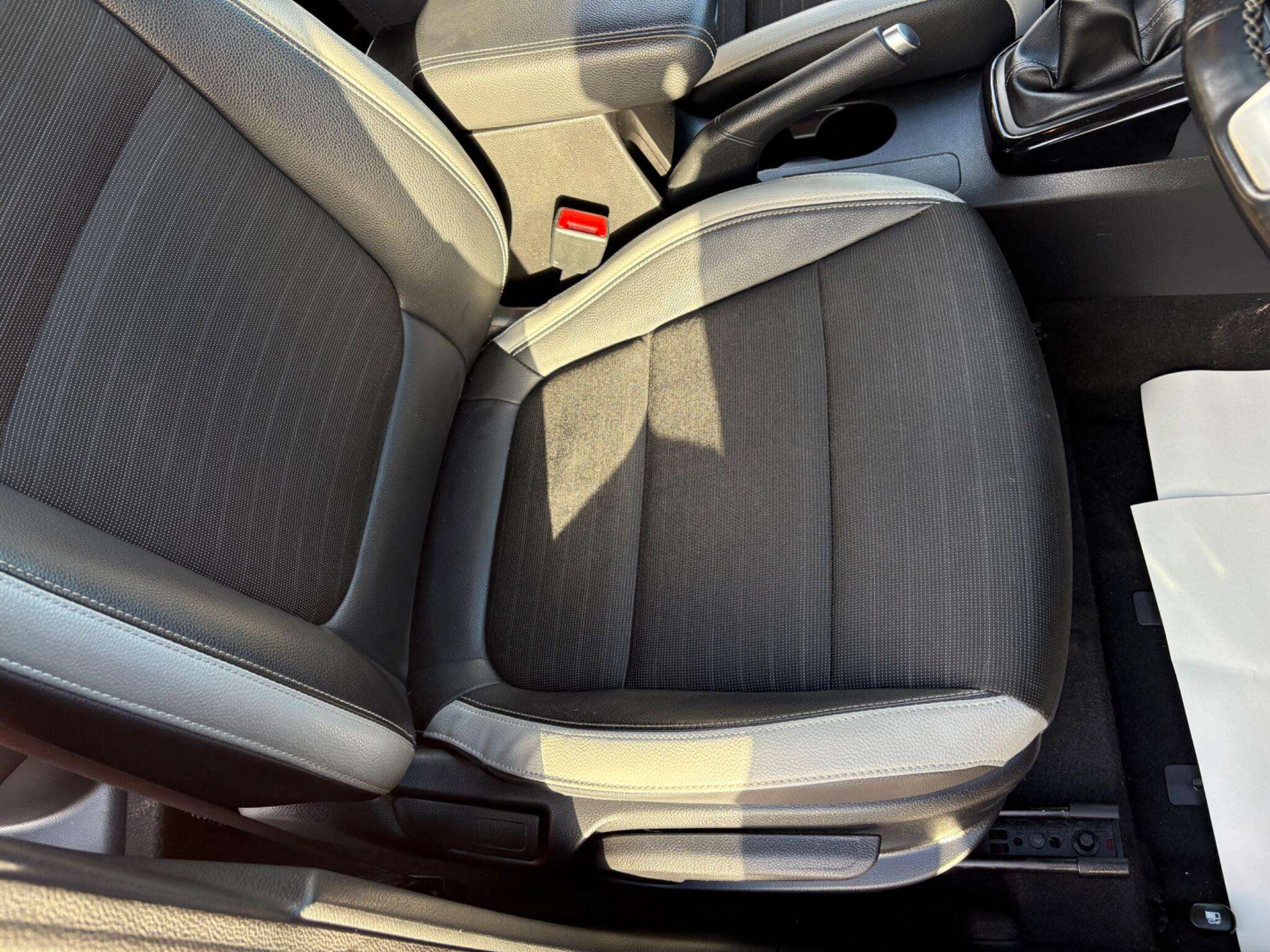 2017 KIA STONIC 2017 KIA STONIC