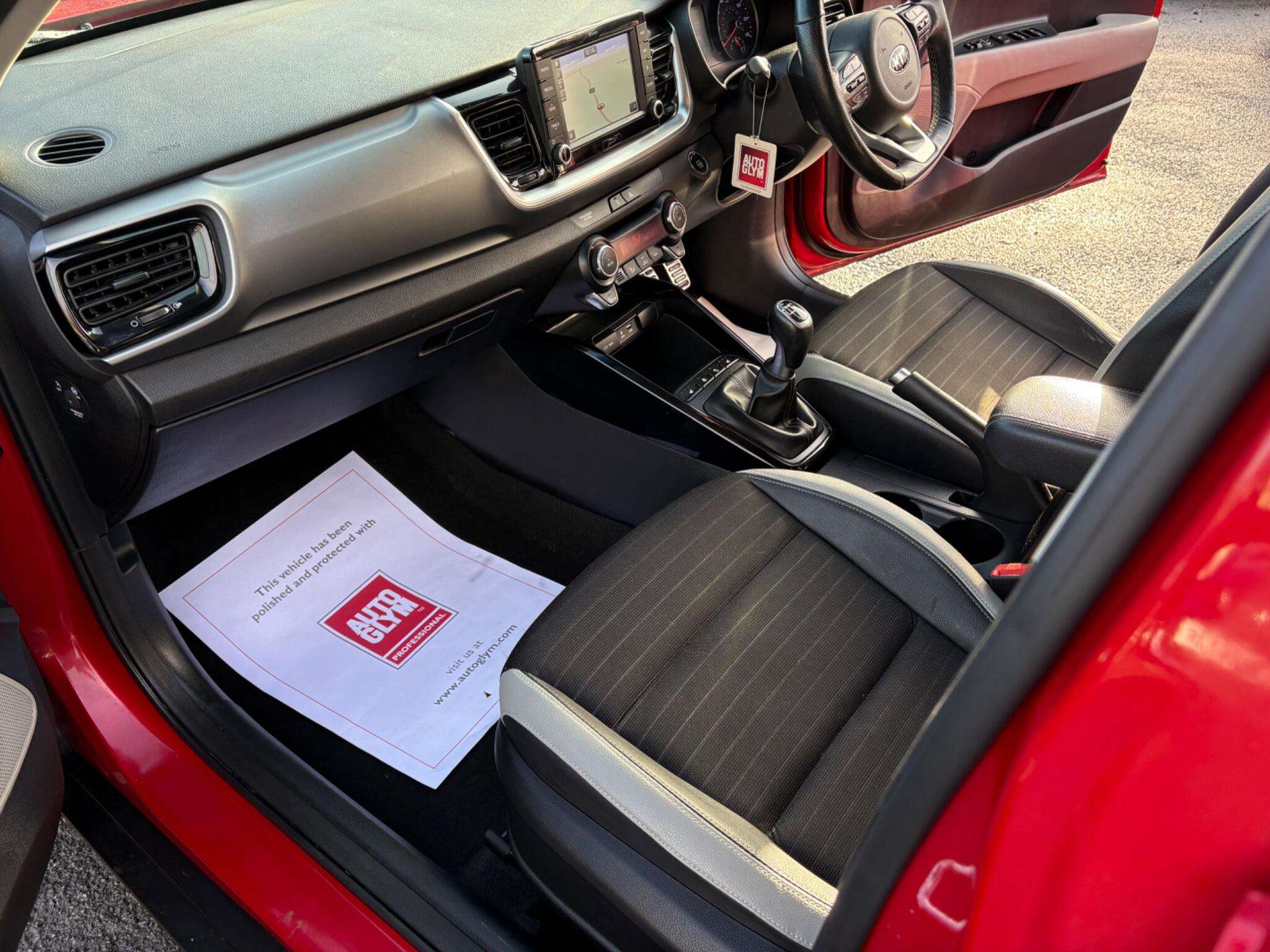 2017 KIA STONIC 2017 KIA STONIC