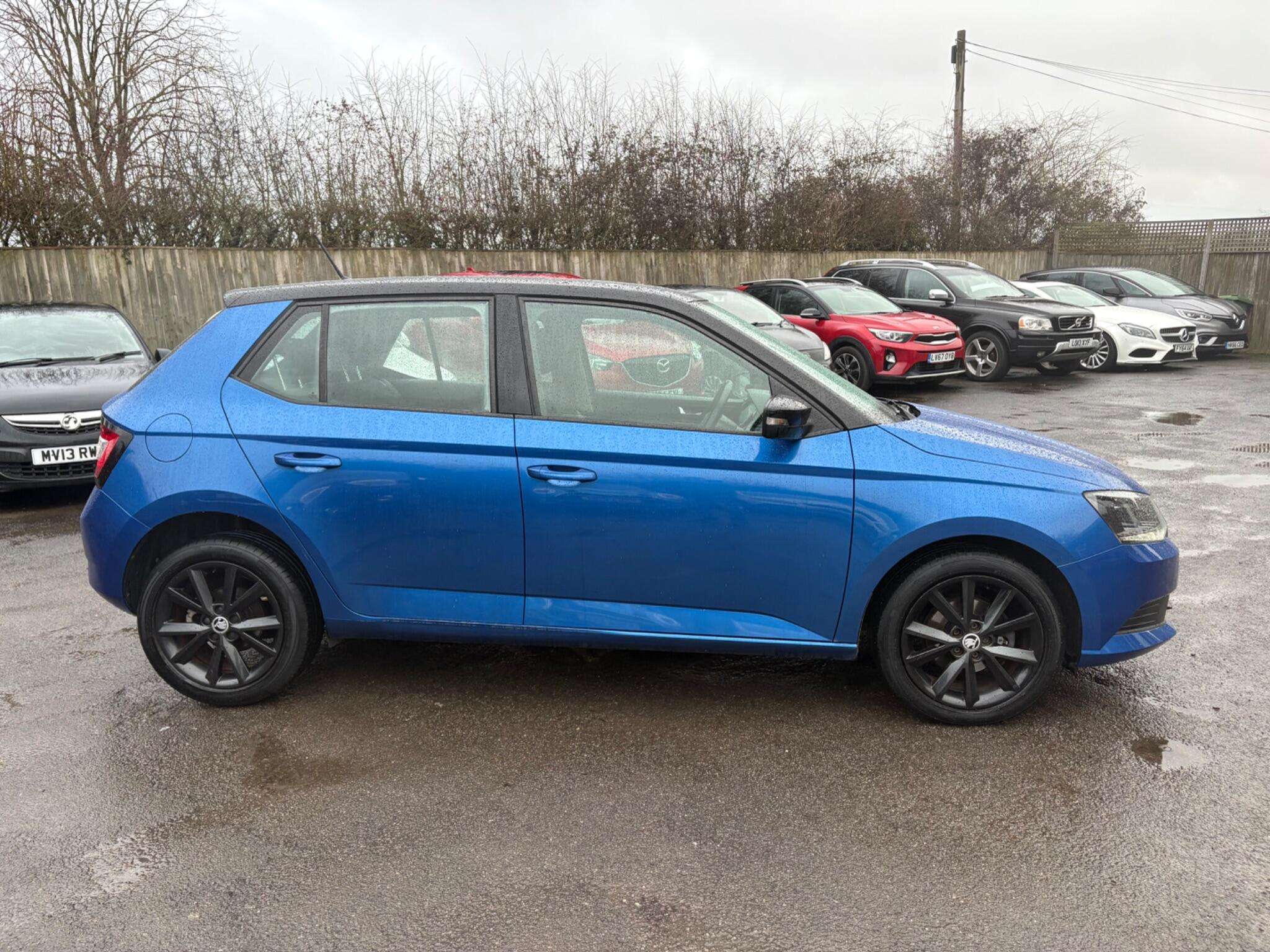 A 2016 SKODA FABIA 1.2 TSI Colour Edition Euro 6 (s/s) 5dr A 2016 SKODA FABIA 1.2 TSI Colour Edition Euro 6 (s/s) 5dr