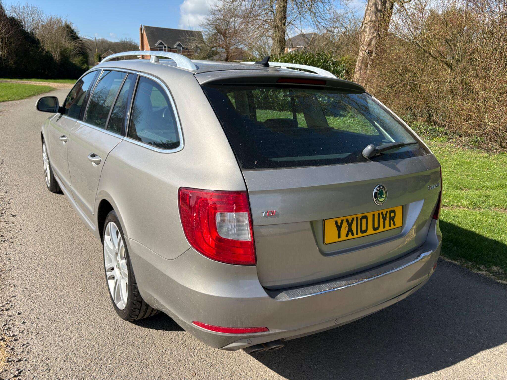 2010 SKODA SUPERB 2010 SKODA SUPERB